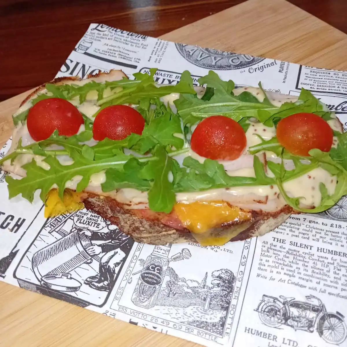 Nº9 Tostada de Pastrami de Ternera